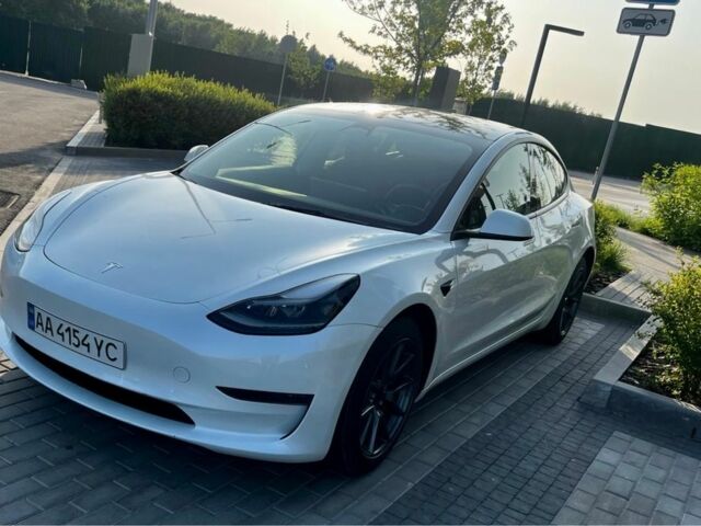 Белый Тесла Модель 3, объемом двигателя 0 л и пробегом 27 тыс. км за 18500 $, фото 1 на Automoto.ua
