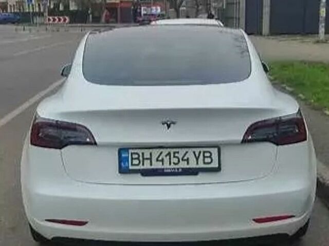 Белый Тесла Модель 3, объемом двигателя 0 л и пробегом 54 тыс. км за 19000 $, фото 2 на Automoto.ua