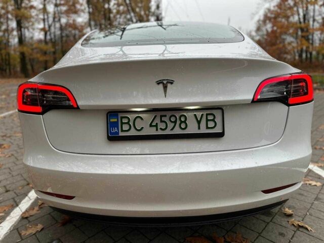 Білий Тесла Модель 3, об'ємом двигуна 0 л та пробігом 36 тис. км за 23000 $, фото 5 на Automoto.ua