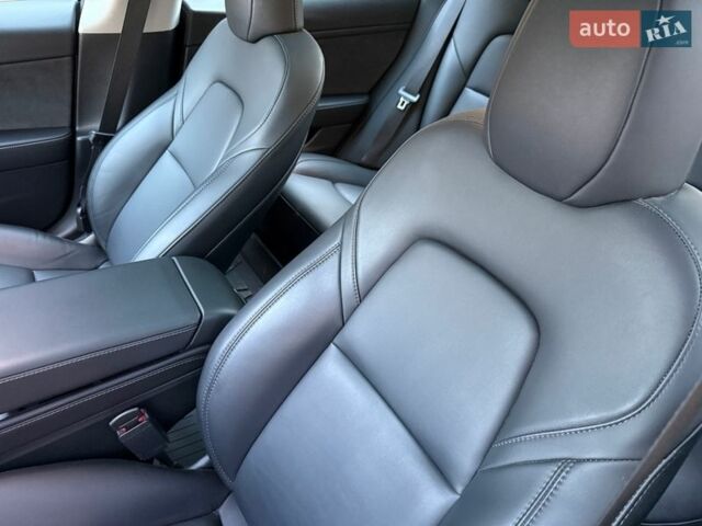 Белый Тесла Модель 3, объемом двигателя 0 л и пробегом 32 тыс. км за 19900 $, фото 17 на Automoto.ua