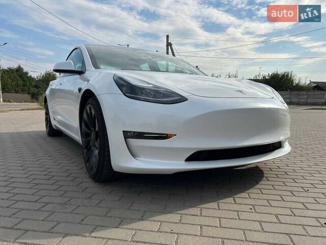 Білий Тесла Модель 3, об'ємом двигуна 0 л та пробігом 5 тис. км за 36500 $, фото 5 на Automoto.ua