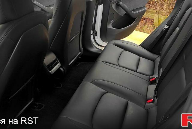 Білий Тесла Модель 3, об'ємом двигуна 0 л та пробігом 49 тис. км за 20000 $, фото 6 на Automoto.ua