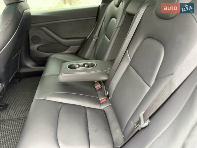 Белый Тесла Модель 3, объемом двигателя 0 л и пробегом 46 тыс. км за 18900 $, фото 13 на Automoto.ua