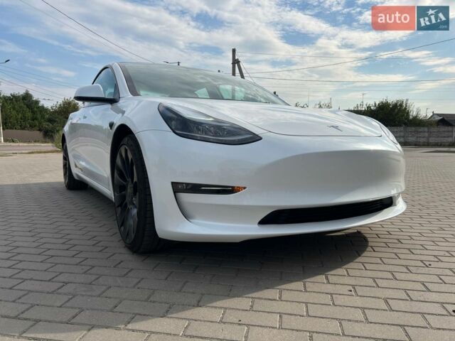 Білий Тесла Модель 3, об'ємом двигуна 0 л та пробігом 5 тис. км за 33900 $, фото 3 на Automoto.ua