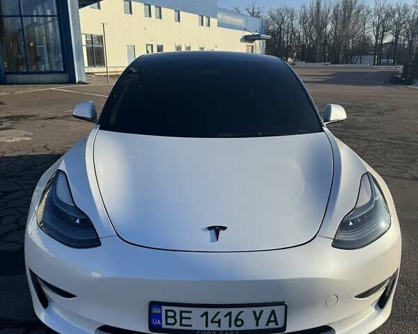 Белый Тесла Модель 3, объемом двигателя 0 л и пробегом 41 тыс. км за 24999 $, фото 3 на Automoto.ua