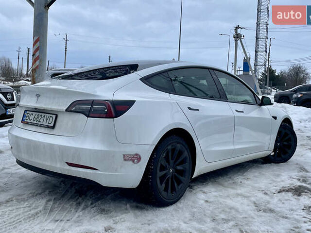 Білий Тесла Модель 3, об'ємом двигуна 0 л та пробігом 76 тис. км за 18800 $, фото 13 на Automoto.ua