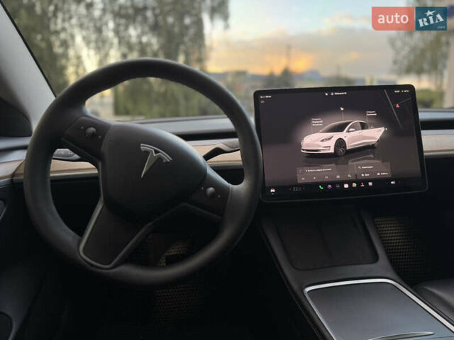 Білий Тесла Модель 3, об'ємом двигуна 0 л та пробігом 4 тис. км за 20999 $, фото 52 на Automoto.ua