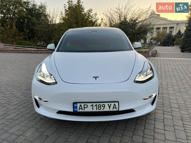 Белый Тесла Модель 3, объемом двигателя 0 л и пробегом 38 тыс. км за 28000 $, фото 8 на Automoto.ua