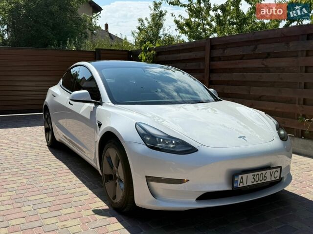 Білий Тесла Модель 3, об'ємом двигуна 0 л та пробігом 67 тис. км за 22900 $, фото 1 на Automoto.ua