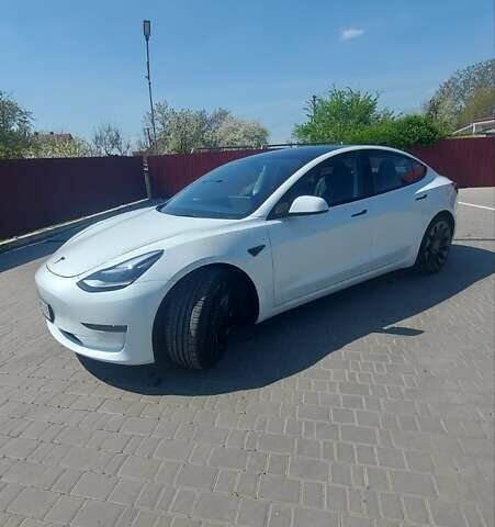 Білий Тесла Модель 3, об'ємом двигуна 0 л та пробігом 11 тис. км за 23500 $, фото 1 на Automoto.ua