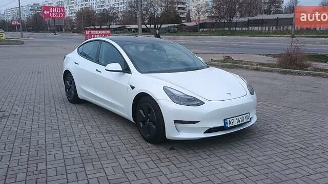 Белый Тесла Модель 3, объемом двигателя 0 л и пробегом 10 тыс. км за 21600 $, фото 3 на Automoto.ua