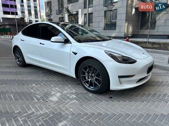 Білий Тесла Модель 3, об'ємом двигуна 0 л та пробігом 24 тис. км за 21000 $, фото 3 на Automoto.ua