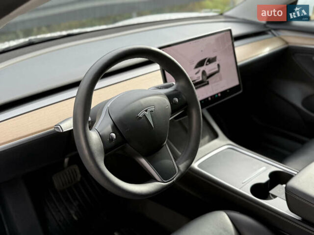 Білий Тесла Модель 3, об'ємом двигуна 0 л та пробігом 30 тис. км за 23900 $, фото 23 на Automoto.ua
