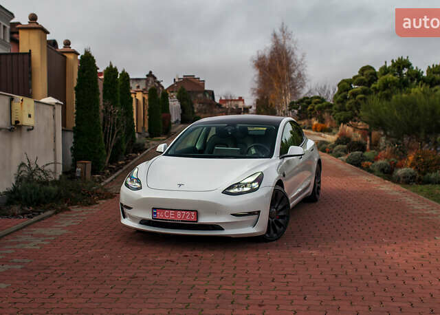 Белый Тесла Модель 3, объемом двигателя 0 л и пробегом 5 тыс. км за 27500 $, фото 57 на Automoto.ua