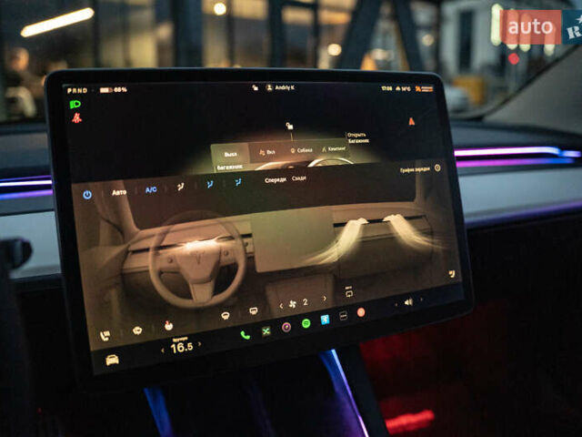 Белый Тесла Модель 3, объемом двигателя 0 л и пробегом 53 тыс. км за 27500 $, фото 24 на Automoto.ua