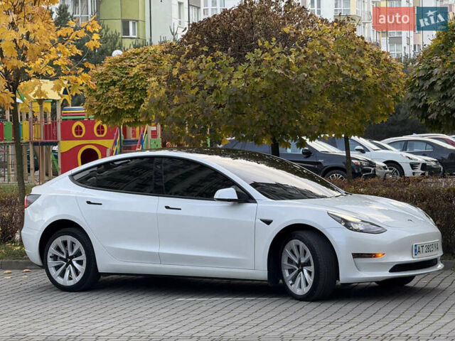 Белый Тесла Модель 3, объемом двигателя 0 л и пробегом 33 тыс. км за 24999 $, фото 10 на Automoto.ua