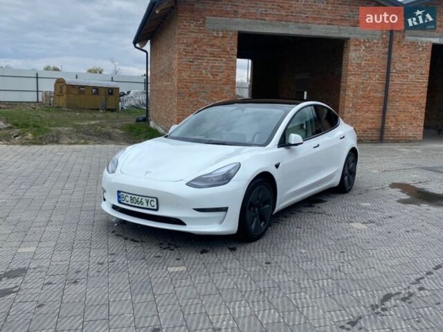 Белый Тесла Модель 3, объемом двигателя 0 л и пробегом 31 тыс. км за 19800 $, фото 1 на Automoto.ua
