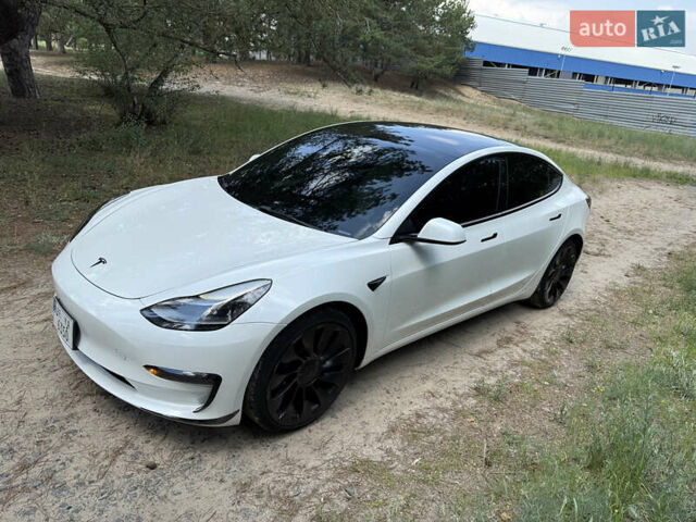 Белый Тесла Модель 3, объемом двигателя 0 л и пробегом 51 тыс. км за 23000 $, фото 11 на Automoto.ua