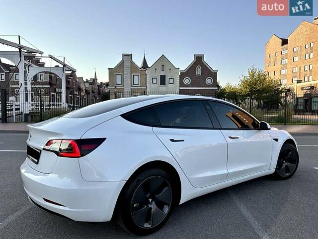 Білий Тесла Модель 3, об'ємом двигуна 0 л та пробігом 2 тис. км за 27700 $, фото 21 на Automoto.ua