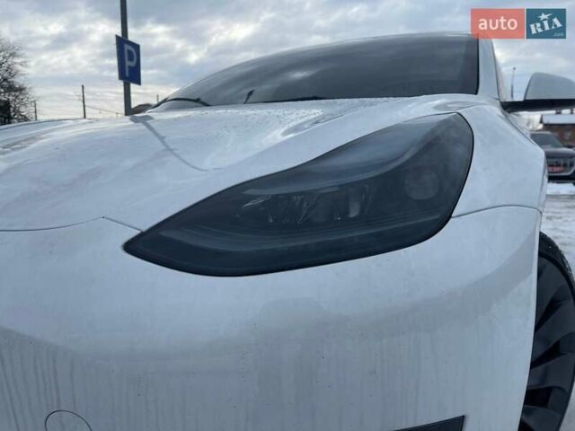Білий Тесла Модель 3, об'ємом двигуна 0 л та пробігом 26 тис. км за 26000 $, фото 7 на Automoto.ua