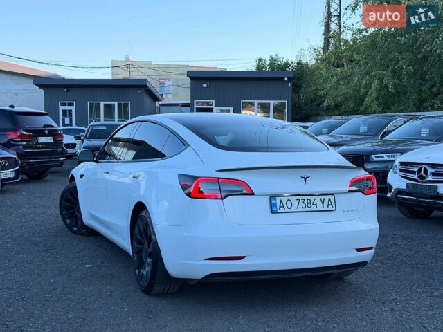 Белый Тесла Модель 3, объемом двигателя 0 л и пробегом 93 тыс. км за 18800 $, фото 5 на Automoto.ua