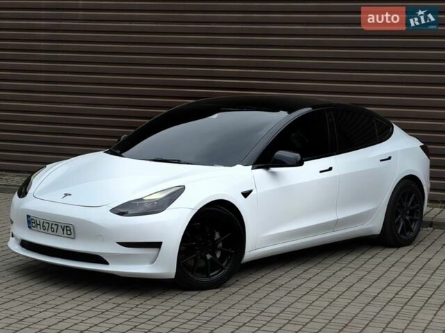 Белый Тесла Модель 3, объемом двигателя 0 л и пробегом 58 тыс. км за 21500 $, фото 7 на Automoto.ua