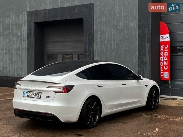 Білий Тесла Модель 3, об'ємом двигуна 0 л та пробігом 20 тис. км за 39999 $, фото 8 на Automoto.ua