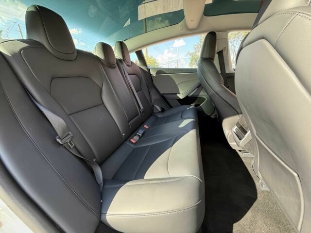 Белый Тесла Модель 3, объемом двигателя 0 л и пробегом 16 тыс. км за 15200 $, фото 11 на Automoto.ua