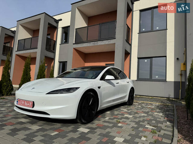 Білий Тесла Модель 3, об'ємом двигуна 0 л та пробігом 1 тис. км за 27700 $, фото 5 на Automoto.ua