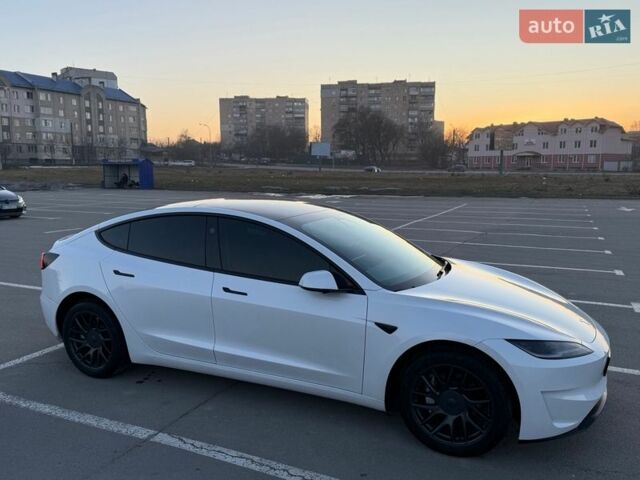 Белый Тесла Модель 3, объемом двигателя 0 л и пробегом 15 тыс. км за 25300 $, фото 6 на Automoto.ua