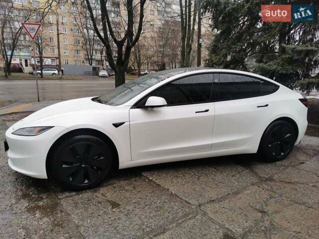 Белый Тесла Модель 3, объемом двигателя 0 л и пробегом 5 тыс. км за 30000 $, фото 16 на Automoto.ua