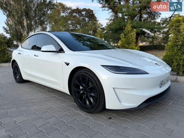 Білий Тесла Модель 3, об'ємом двигуна 0 л та пробігом 24 тис. км за 31999 $, фото 9 на Automoto.ua