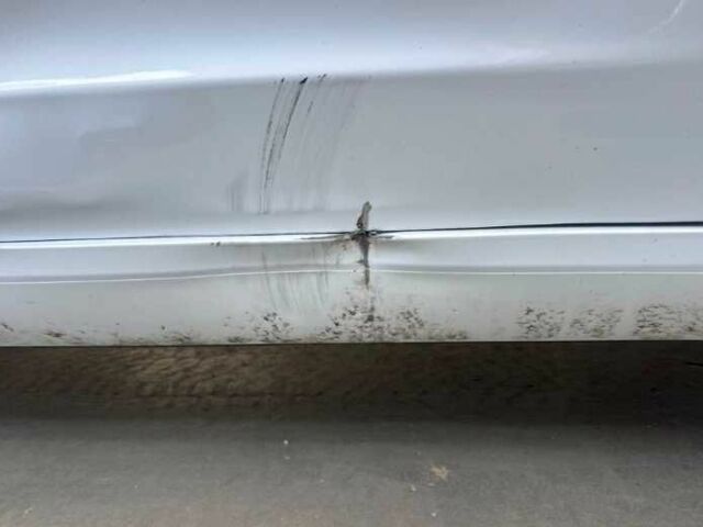 Белый Тесла Модель 3, объемом двигателя 0 л и пробегом 2 тыс. км за 15000 $, фото 11 на Automoto.ua