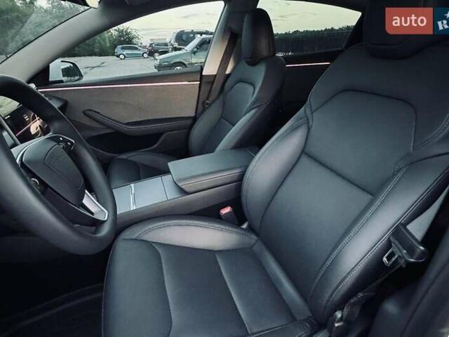 Белый Тесла Модель 3, объемом двигателя 0 л и пробегом 14 тыс. км за 27500 $, фото 10 на Automoto.ua