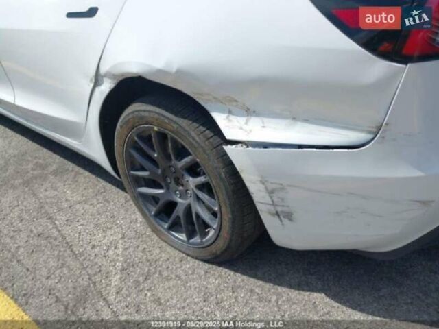 Белый Тесла Модель 3, объемом двигателя 0 л и пробегом 20 тыс. км за 19900 $, фото 9 на Automoto.ua