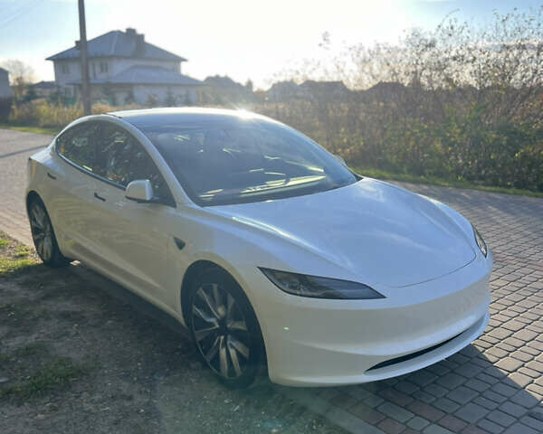 Тесла Модель 3 2024 у Львові на Automoto.ua Білий Тесла Модель 3, об'ємом двигуна 0 л та пробігом 6 тис. км за 28700 $, фото 2 на Automoto.ua