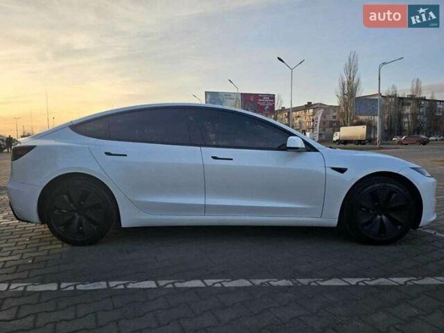 Белый Тесла Модель 3, объемом двигателя 0 л и пробегом 55 тыс. км за 26500 $, фото 3 на Automoto.ua