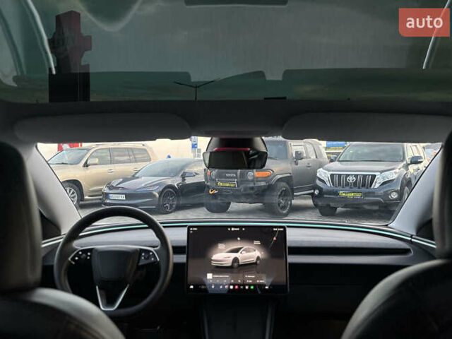 Белый Тесла Модель 3, объемом двигателя 0 л и пробегом 15 тыс. км за 32500 $, фото 17 на Automoto.ua