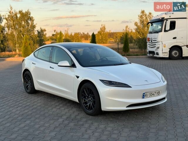 Белый Тесла Модель 3, объемом двигателя 0 л и пробегом 39 тыс. км за 23500 $, фото 11 на Automoto.ua