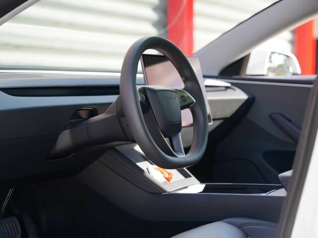 Белый Тесла Модель 3, объемом двигателя 0 л и пробегом 11 тыс. км за 16500 $, фото 10 на Automoto.ua