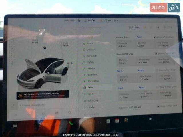 Белый Тесла Модель 3, объемом двигателя 0 л и пробегом 20 тыс. км за 19900 $, фото 12 на Automoto.ua