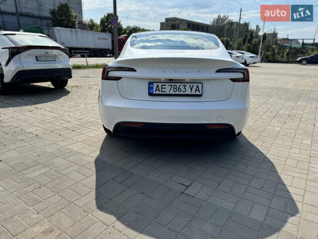 Білий Тесла Модель 3, об'ємом двигуна 0 л та пробігом 17 тис. км за 31999 $, фото 9 на Automoto.ua
