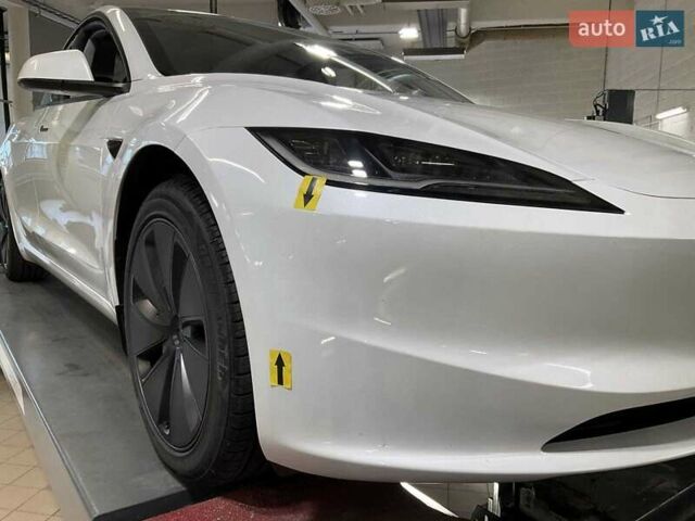 Тесла Модель 3 2024 у Києві на Automoto.ua Білий Тесла Модель 3, об'ємом двигуна 0 л та пробігом 14 тис. км за 28500 $, фото 15 на Automoto.ua