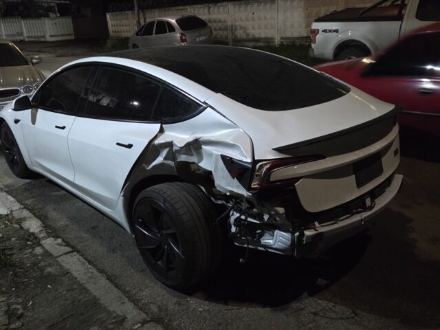 Белый Тесла Модель 3, объемом двигателя 0 л и пробегом 20 тыс. км за 33000 $, фото 2 на Automoto.ua