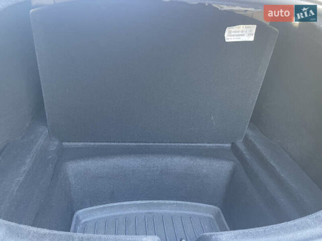 Білий Тесла Модель 3, об'ємом двигуна 0 л та пробігом 45 тис. км за 24000 $, фото 13 на Automoto.ua