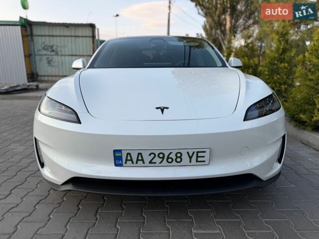 Білий Тесла Модель 3, об'ємом двигуна 0 л та пробігом 24 тис. км за 31999 $, фото 21 на Automoto.ua