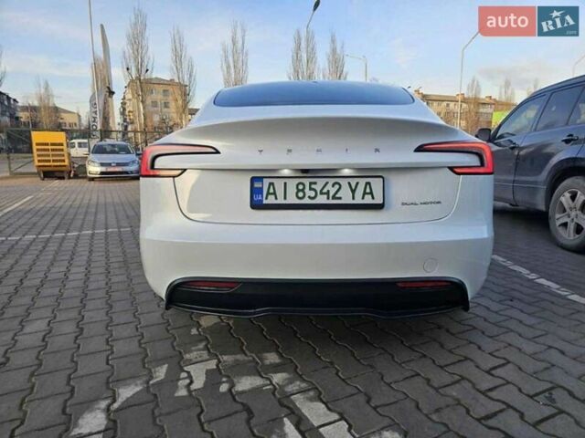 Белый Тесла Модель 3, объемом двигателя 0 л и пробегом 55 тыс. км за 26500 $, фото 16 на Automoto.ua
