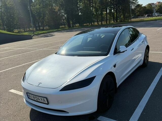 Білий Тесла Модель 3, об'ємом двигуна 0 л та пробігом 36 тис. км за 26999 $, фото 2 на Automoto.ua