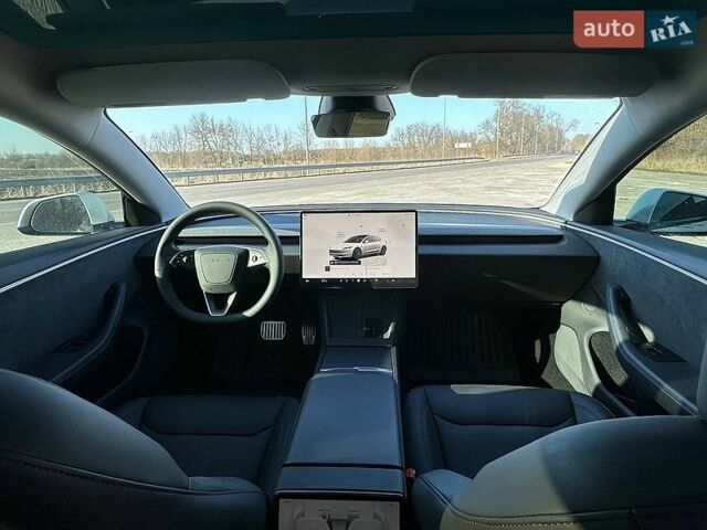 Белый Тесла Модель 3, объемом двигателя 0 л и пробегом 23 тыс. км за 29999 $, фото 9 на Automoto.ua