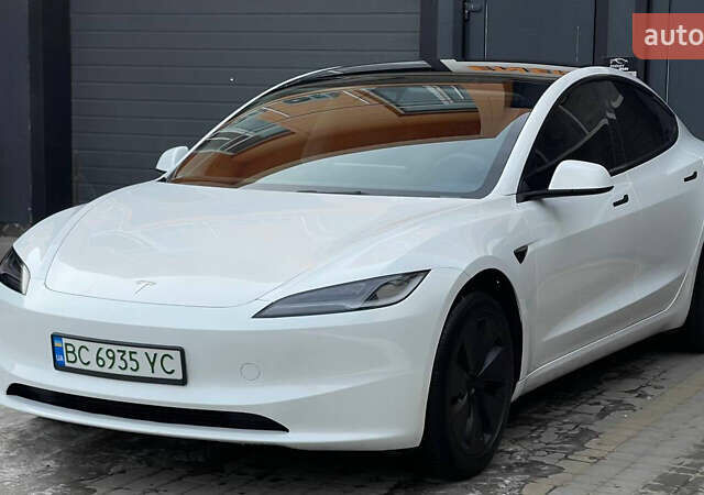Белый Тесла Модель 3, объемом двигателя 0 л и пробегом 34 тыс. км за 25300 $, фото 1 на Automoto.ua